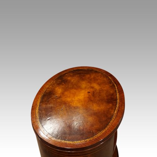 fig 4. 1930's oval mahogany centre table