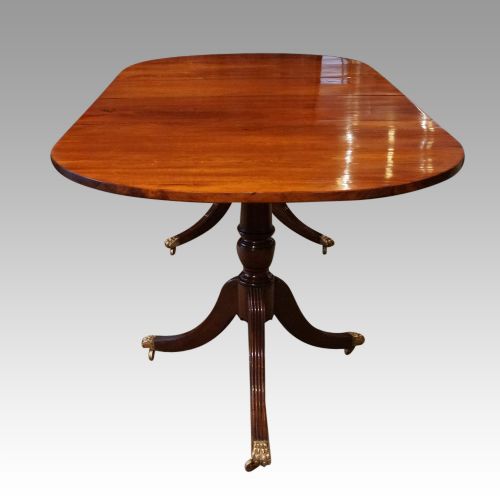 fig 2. Georgian style mahogany dining table