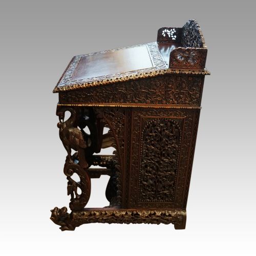 fig 3. Antique Burmese Davenport