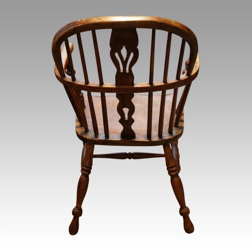 fig 2. Set of 6 19thc Windsor armchairs