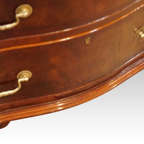 fig 2. 1930’s small serpentine chest