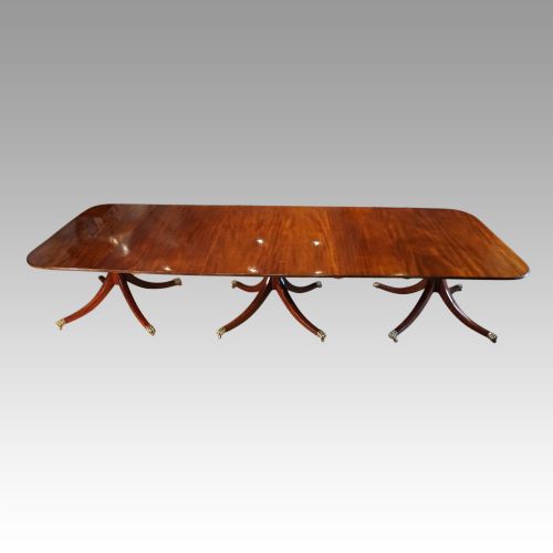 George V Mahogany 3 Pillar Dining Table