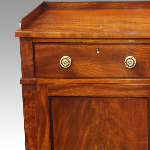 fig 2. Georgian mahogany linen press 