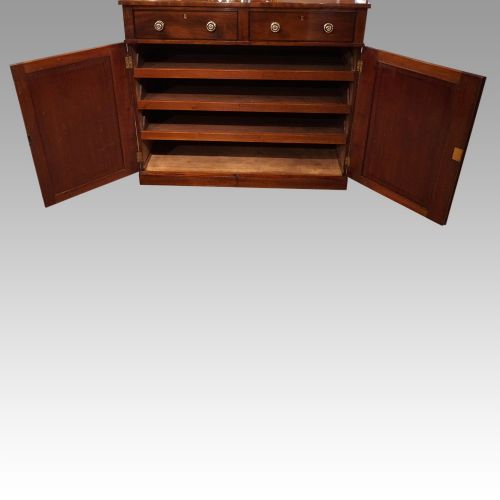 fig 7. Georgian mahogany linen press 