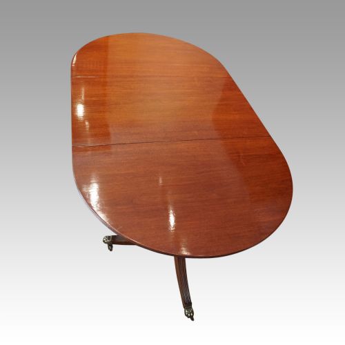 fig 4. Regency style twin pillar dining table