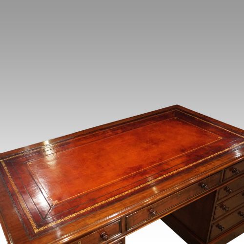 fig 1. Victorian mahogany pedestal desk 150cms
