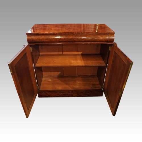 fig 3. William IV mahogany chiffonier