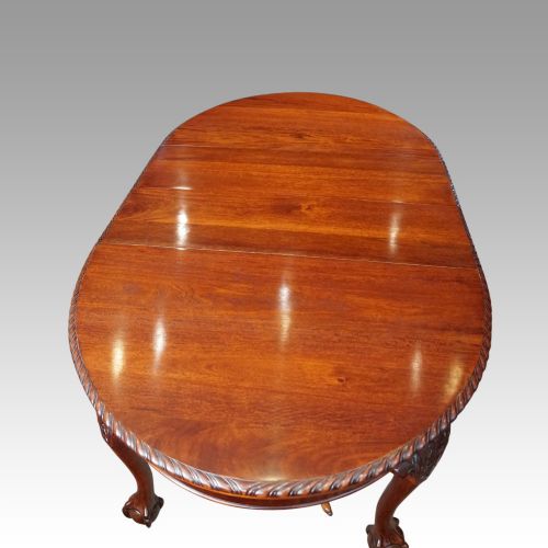 fig 1. Edwardian oval extending dining table