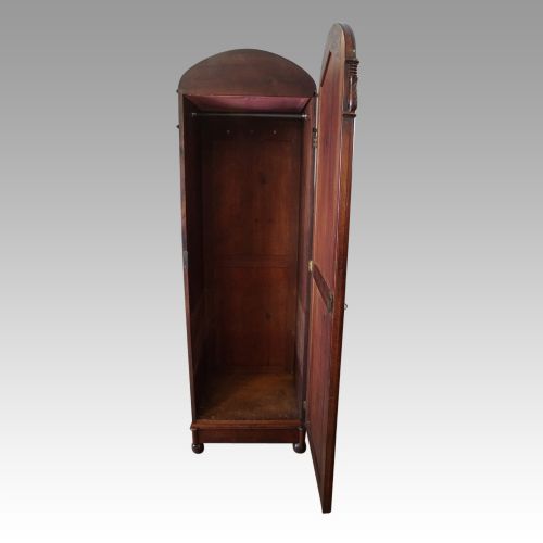 fig 4. William IV mahogany single wardrobe