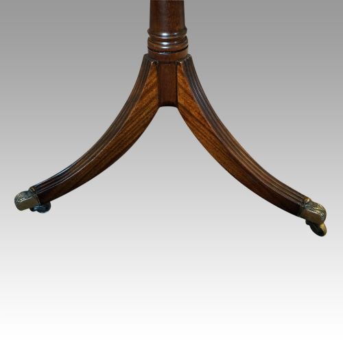 fig 3. George V mahogany dining table