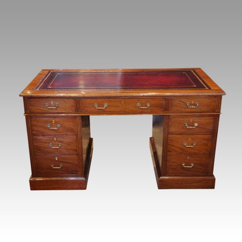 Victorian Mahogany Pedestal Desk
