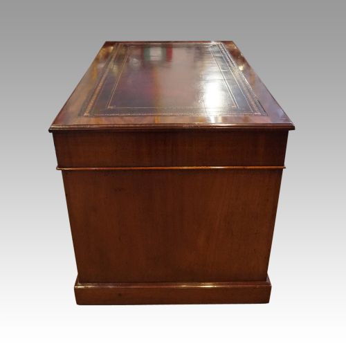 fig 6. Victorian mahogany pedestal desk