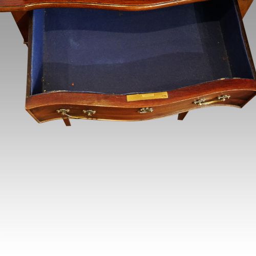 fig 3. Edwardian mahogany canteen of cutlery