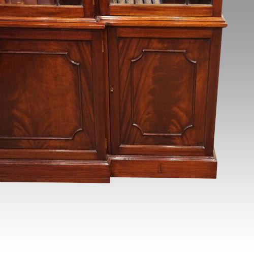 fig 3. George VI mahogany breakfront bookcase