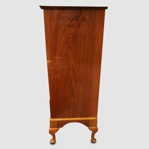 fig 4. George V walnut chest of drawers