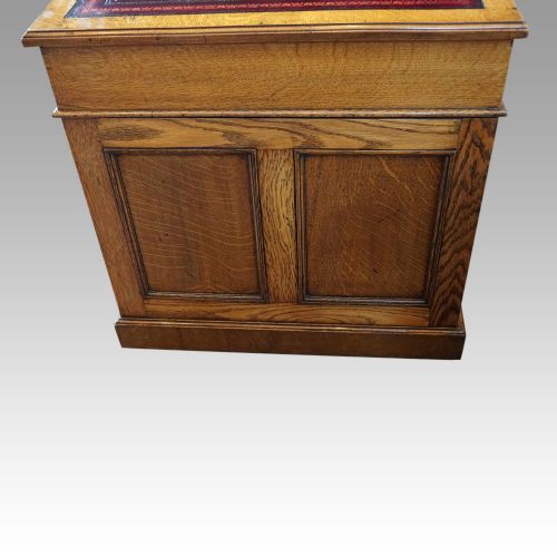 fig 3. Victorian oak pedestal desk