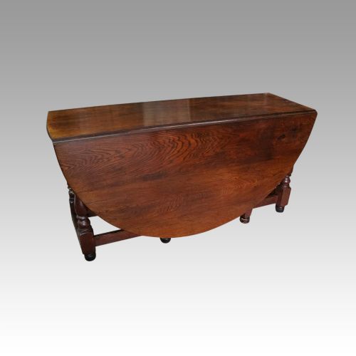 fig 4. Large oak Edwardian gateleg dining table