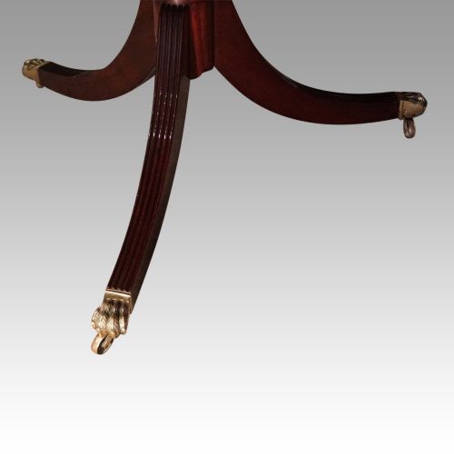 fig 3. George V mahogany 3 pillar dining table
