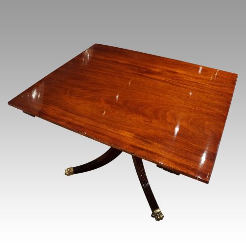 fig 5. George V mahogany 3 pillar dining table
