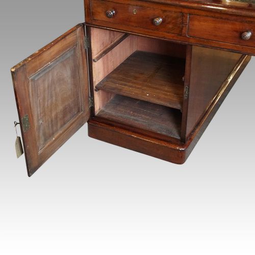 fig 4. Victorian mahogany partners desk