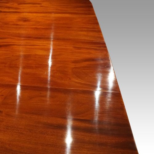 fig 2. Georgian style mahogany twin pillar dining table