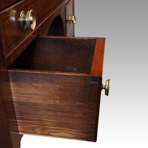 fig 3. Regency mahogany dressing table
