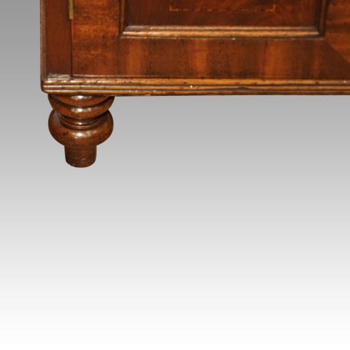 fig 5. Georgian mahogany small chiffonier