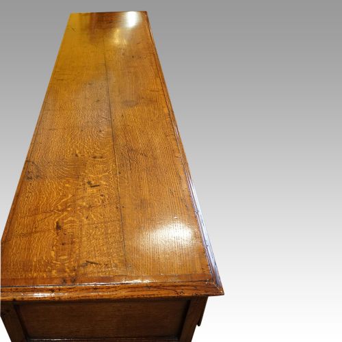 fig 5. George III cabriole leg dresser base