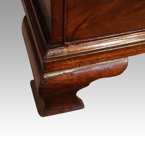 fig 3. Small Antique Georgian mahogany chest