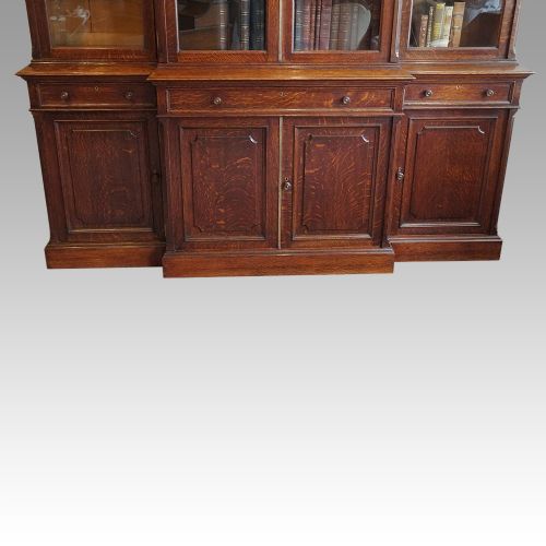 fig 11. Antique oak breakfront bookcase