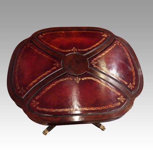 fig 7. Pair of Duncan Fyffe style mahogany lamp tables