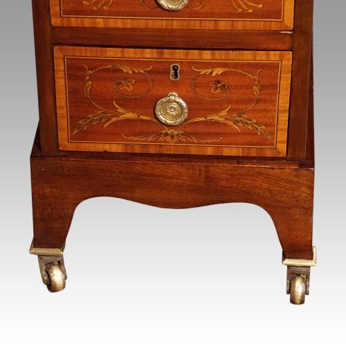fig 1. Edwardian mahogany pedestal desk