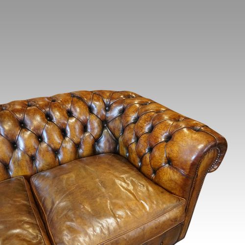 fig 3. Leather button back 2-seat Chesterfield