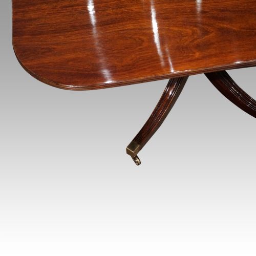 fig 2. Georgian style mahogany dining table