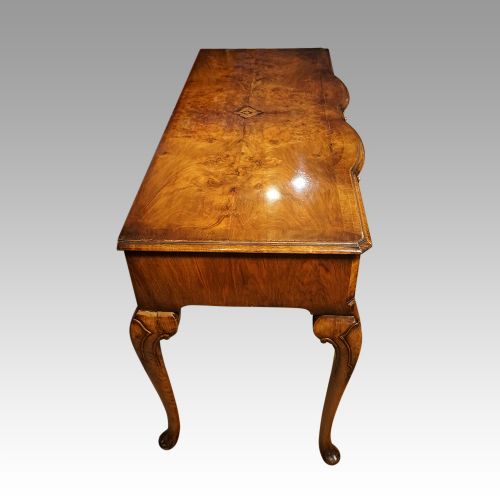 fig 4. Queen Anne style walnut side table