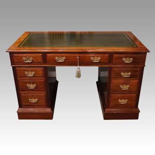 Victorian Pedestal Desk