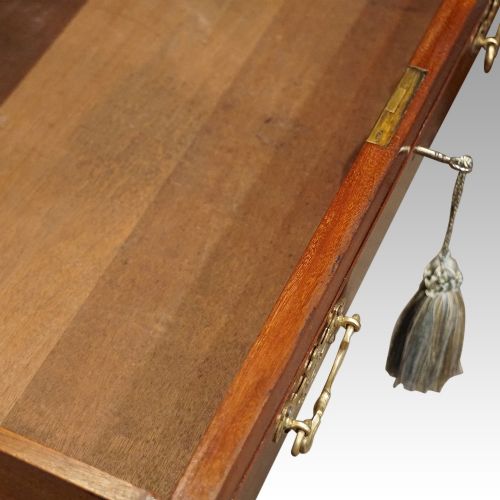 fig 4. Victorian pedestal desk