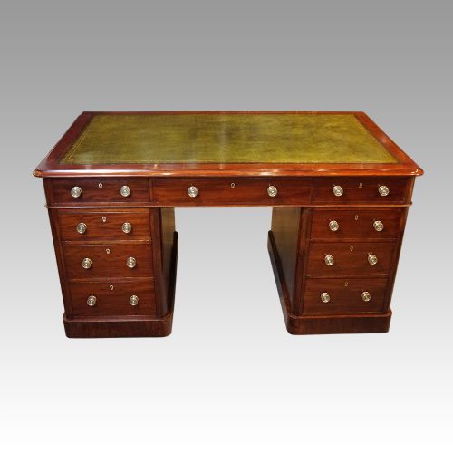 Victorian Mahogany Pedestal Desk