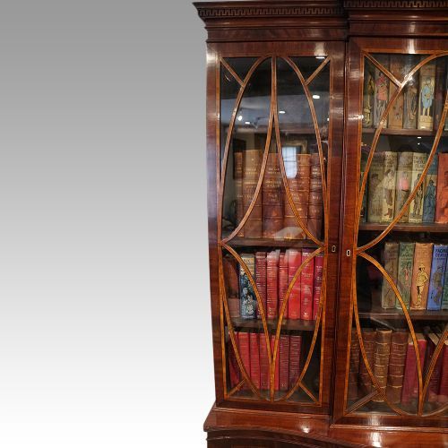 fig 3. George V mahogany breakfront bookcase