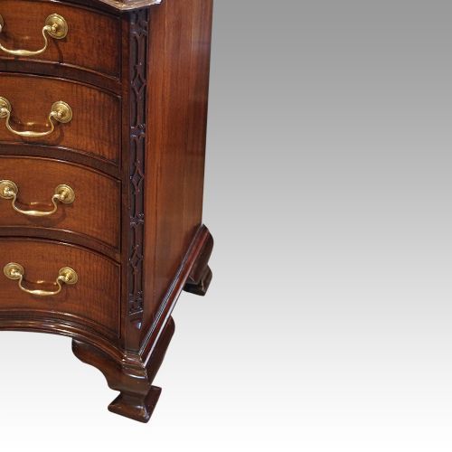 fig 1. Georgian style mahogany serpentine chest