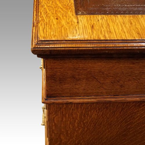 fig 3. Edwardian oak pedestal desk