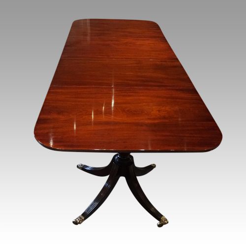 fig 3. Georgian style mahogany dining table