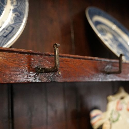 fig 4. Antique oak Carnarvon dresser