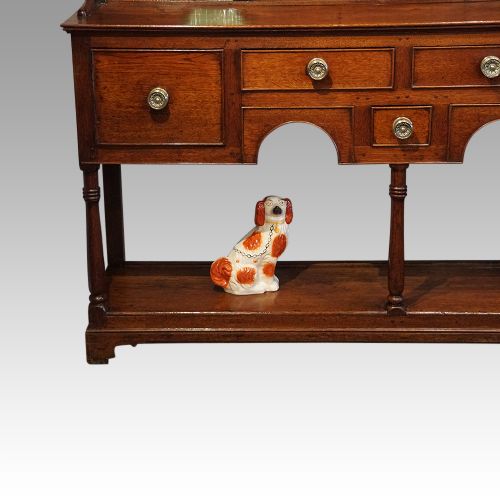 fig 6. Antique oak Carnarvon dresser