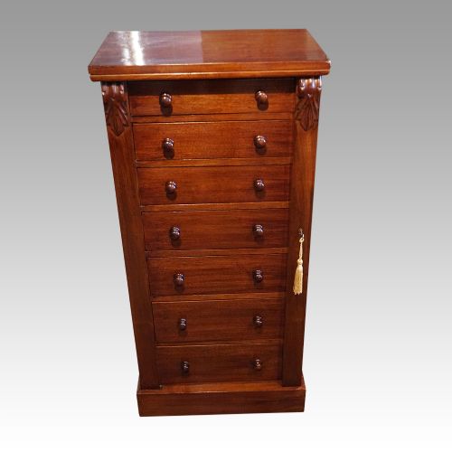 fig 3. Victorian Wellington chest