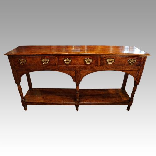 fig 4. Antique small oak dresser base