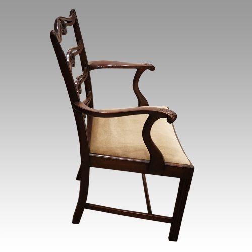 fig 5. Set of 8 Hepplewhite style ladderback chairs
