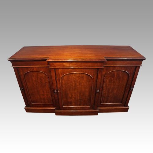 fig 4. Victorian mahogany breakfront side cabinet