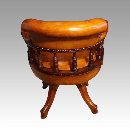 fig 5. Late Victorian revolving desk chair