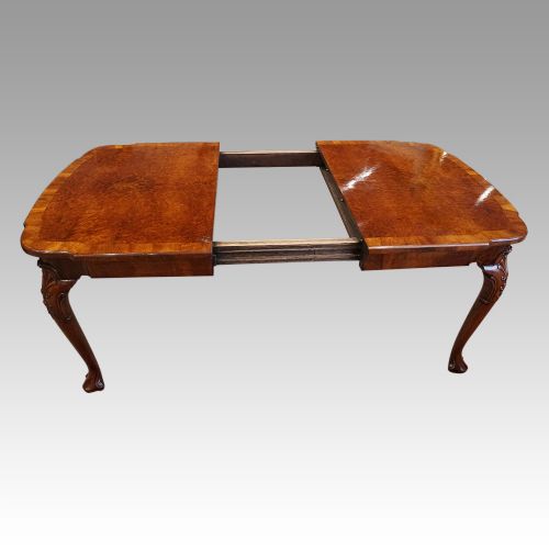 fig 7. Queen Anne style walnut dining table